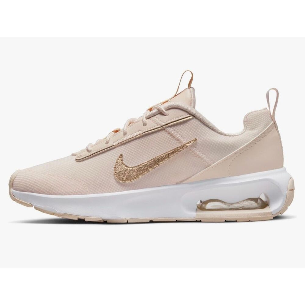 Nike Women's Athletic Shoes in Cream and Gold